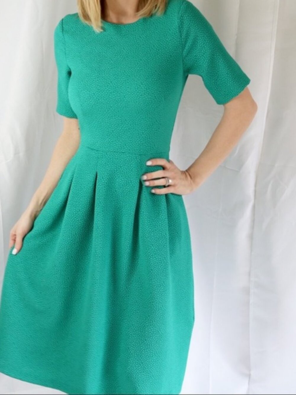 Vibrant Emerald Green Textured Pleated Dress